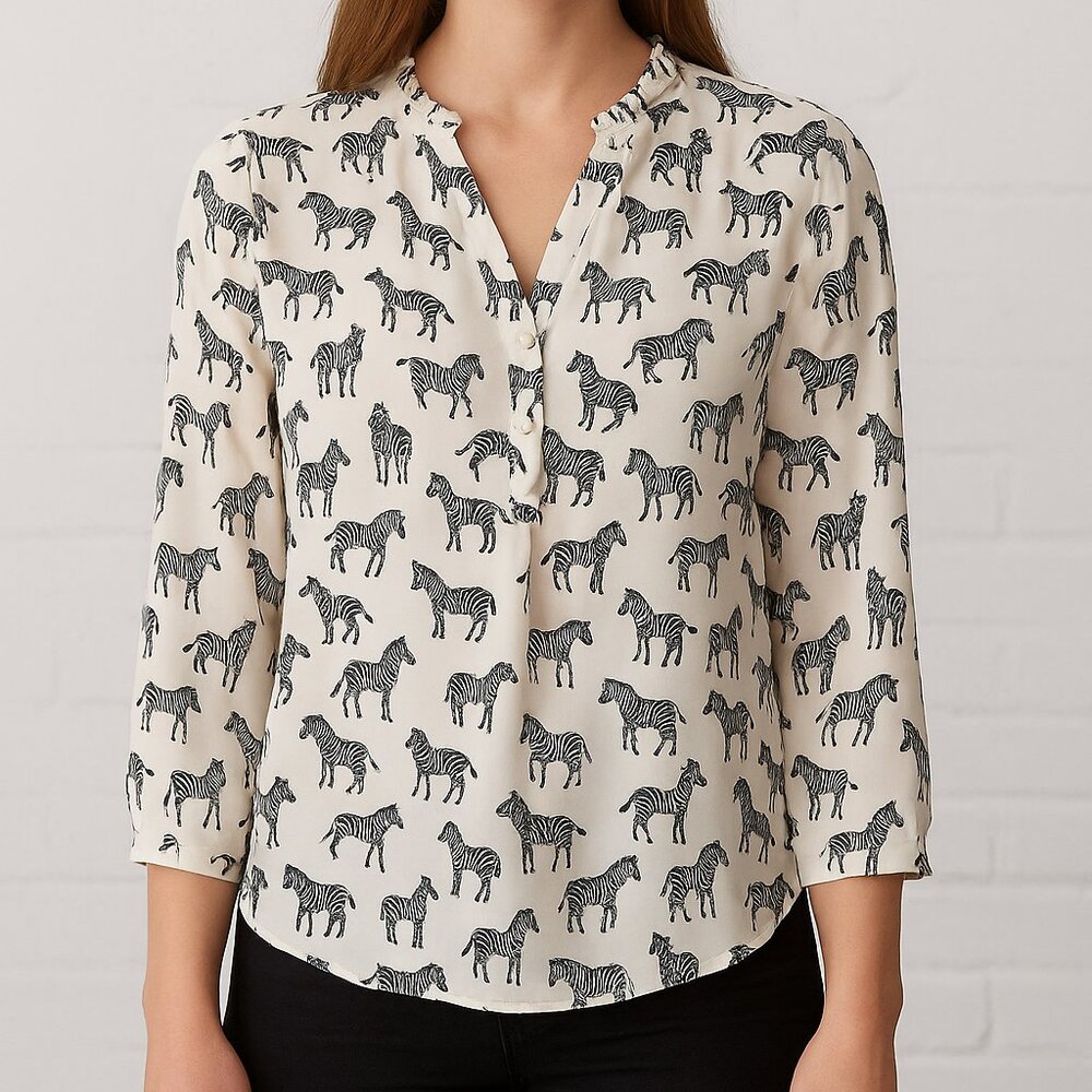 Downeast‎ Women’s Blouse Small White Black Zebra Print 3/4 Sleeve Button Front